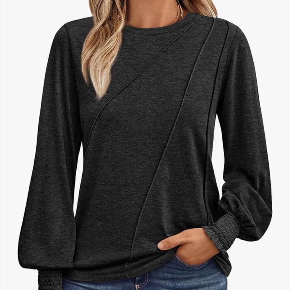 Women's Black Crewneck Long Sleeve Top